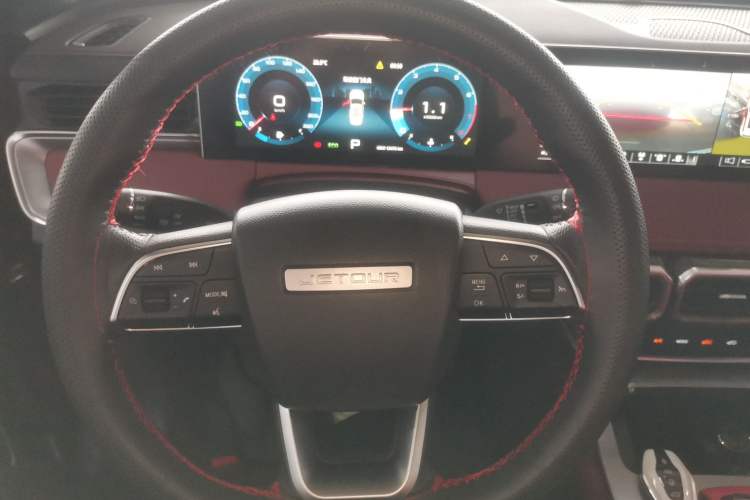 Used JETOUR X70 PLUS 2024 Champion Edition 1.5T DCT Champion PRO 7-Seater
