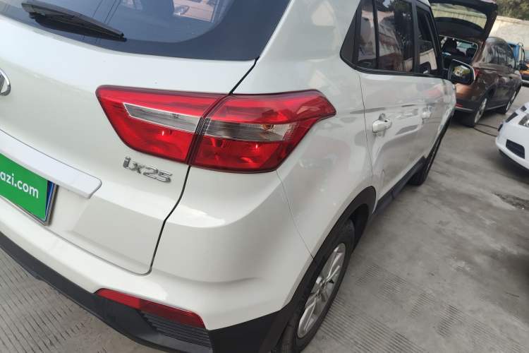 Used Hyundai ix25 2015 1.6L Manual Two-Wheel Drive Fashionable GS Model
