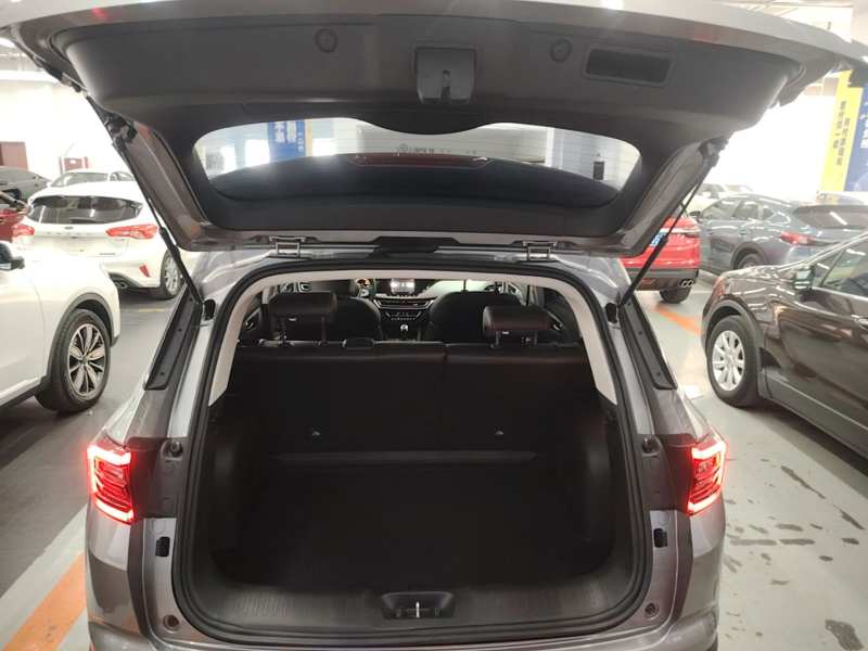 Used CHANGAN CS35PLUS 2019 1.6L Manual E-Link Upgrade Edition — 18