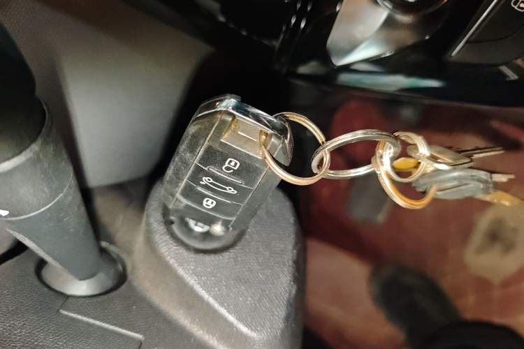 Used Peugeot 308 2016 1.6L Automatic Luxury Edition Vehicle Key