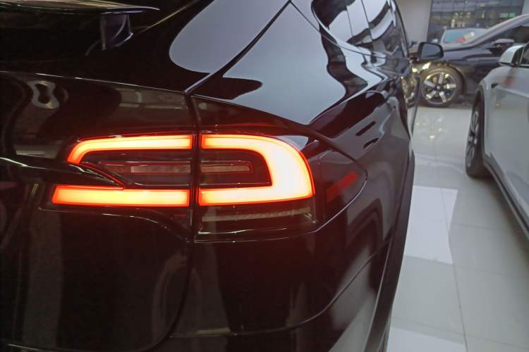 Used Tesla Model X 2023 Dual-Motor All-Wheel-Drive Version