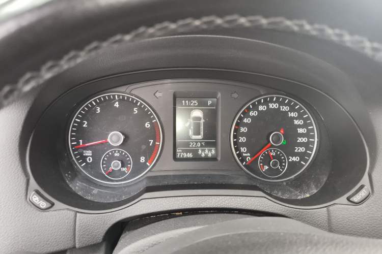 Used Volkswagen Sharan 2013 1.8TSI Comfort Model