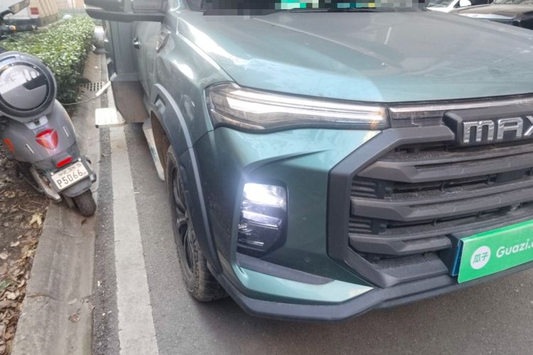 Used SAIC MAXUS T90 RV 2022 2.0T Explorer T90 All-Terrain Green Right Front Headlight