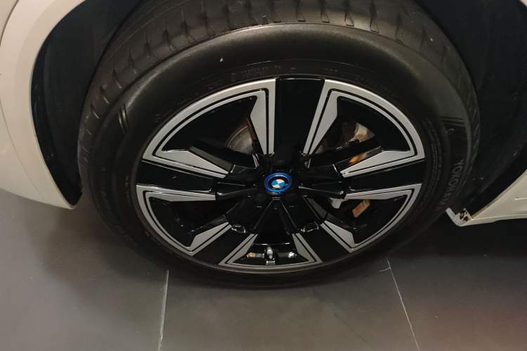 Used BMW iX3 2022 Leading Model Left Front Wheel Hub