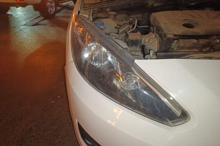 Used Peugeot 308 2013 1.6L Automatic YouShang Model Right Front Headlight