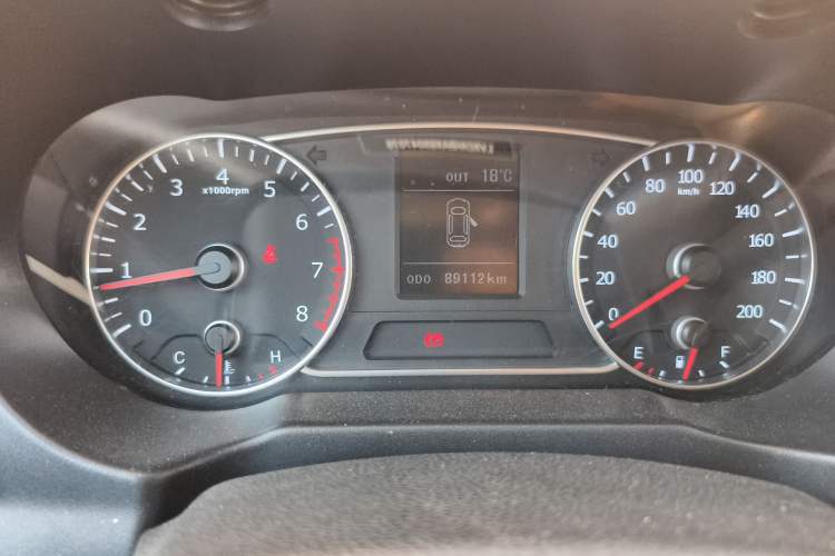 Used Land X5 2016 Plus 1.5T Manual Enjoyment Edition Odometer Close Up