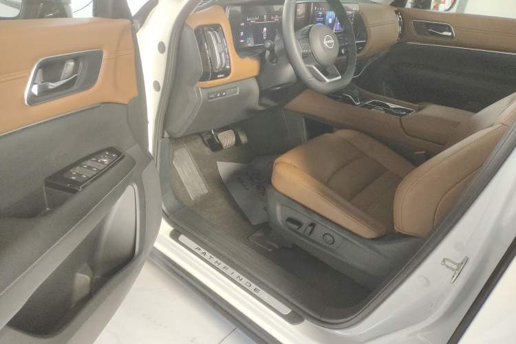 Used Nissan Pathfinder 2024 380 VC-TURBO Four-Wheel Drive Intelligent Driving Version 6 Seats
