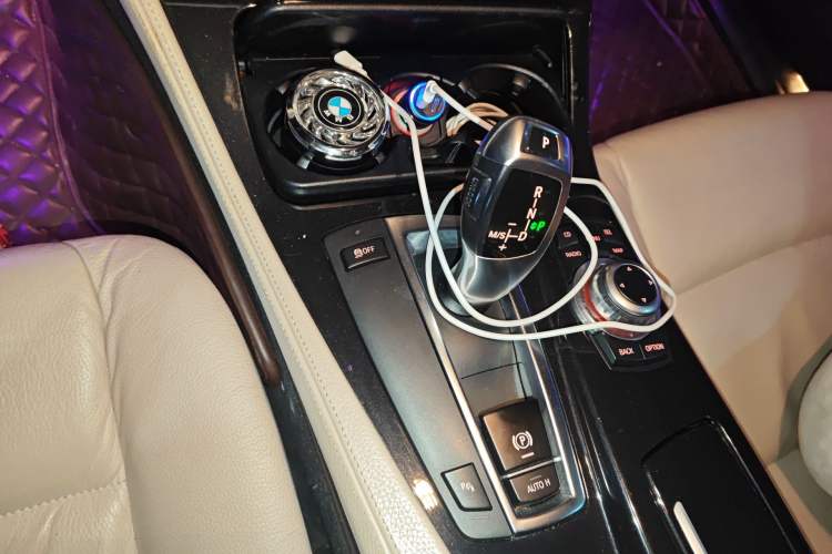 Used BMW 5 Series 2011 523Li Leading Model Gear Lever