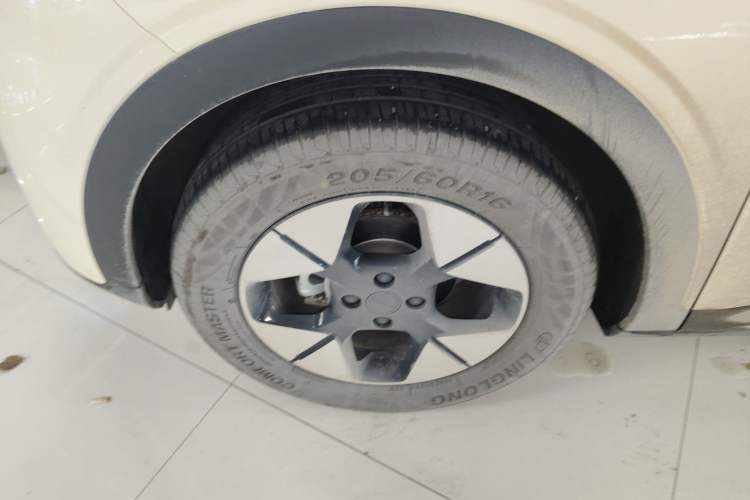 Used Geely Galaxy Geome 2025 310km Dream Edition Left Front Wheel Hub