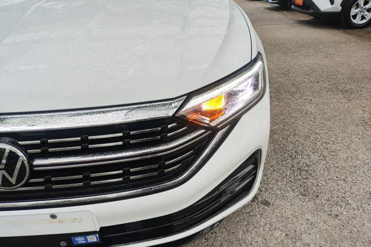 Used Volkswagen Sagitar 2023 300TSI DSG Excellence Edition Left Front Headlight