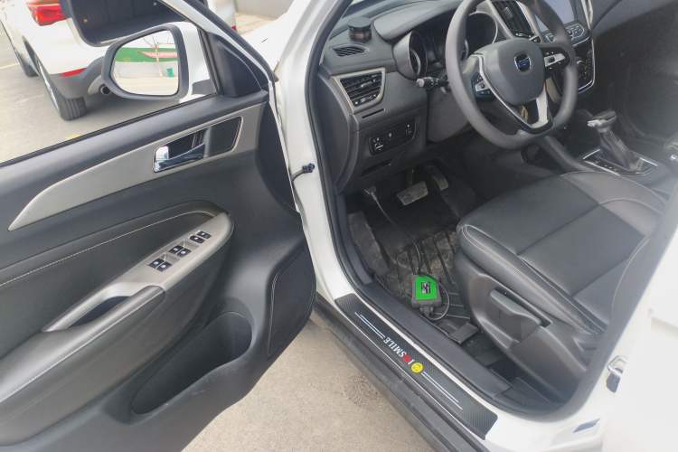 Used CHANGAN OSHAN COS5 2021 1.6L CVT Luxury Model Driver Seat