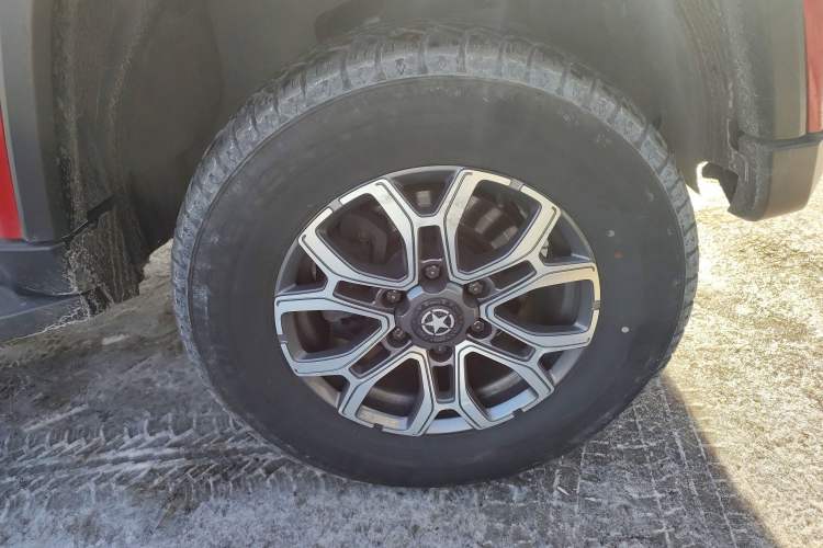 Used BAIC Off-Road BJ40 2019 2.0T Automatic Four-Wheel Drive Urban Hunter Edition Premium Model China V Emission Standard
