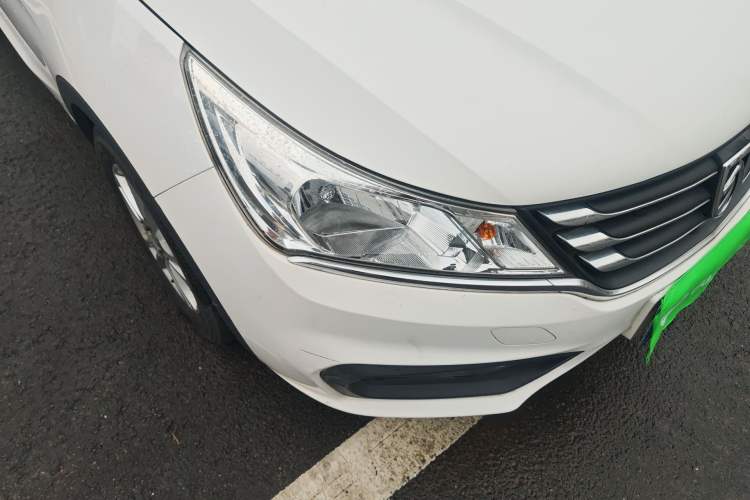 Used Baojun 310 2016 1.2L Manual Luxury Model Right Front Headlight