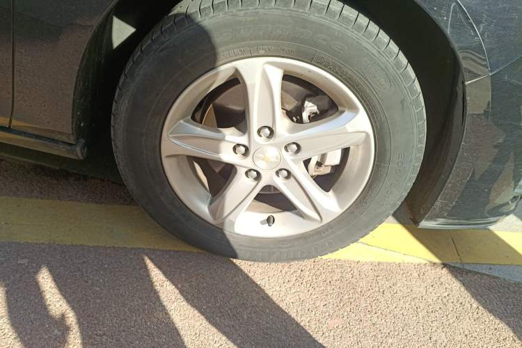 Used Chevrolet Malibu XL 2021 535T Automatic Sharp Edition Right Front Wheel Hub