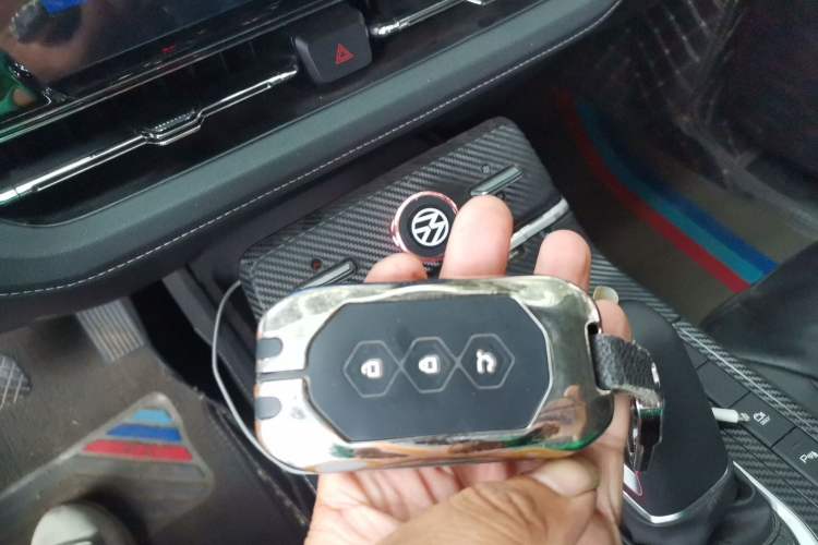 Used Wuling Victory 2020 1.5T CVT Flagship Edition Vehicle Key