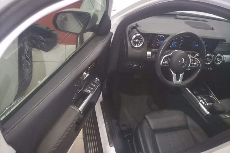 Used Mercedes-Benz GLB 2020 Facelift GLB 200 Fashion Edition
