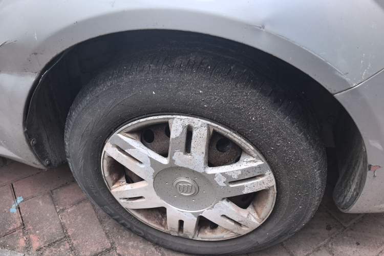 Used Buick Excelle 2013 1.5L Automatic Classic Model
