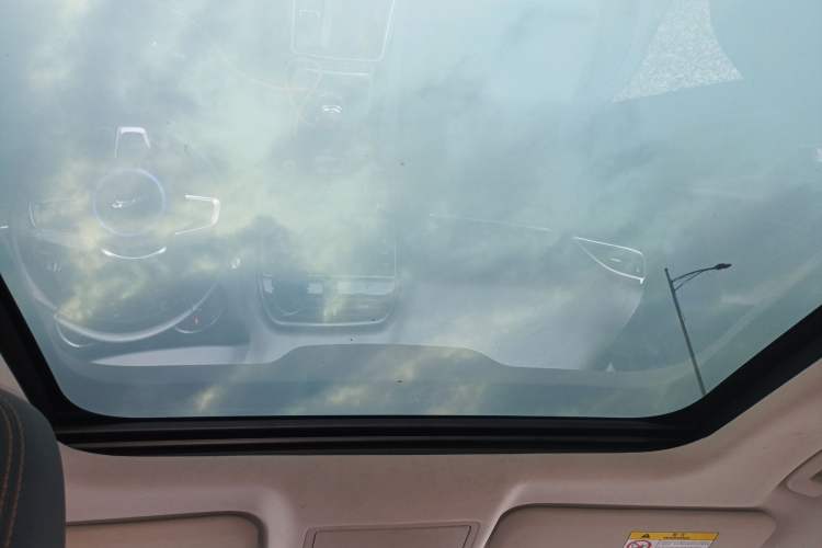 Used Jaguar F-PACE 2018 2.0T Four-Wheel Drive Urban Luxury Edition Headliner