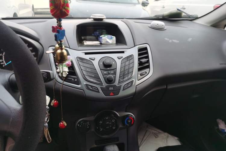 Used Ford Fiesta 2013 Hatchback 1.5L Automatic Fashion Edition
