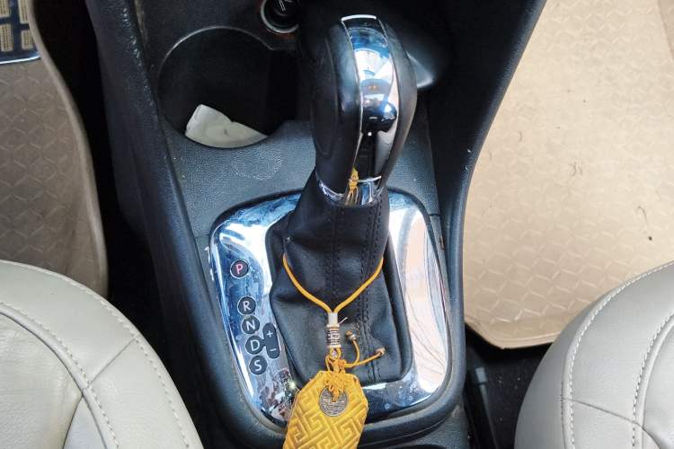 Used Volkswagen Polo 2013 1.6L Automatic Luxury Edition
