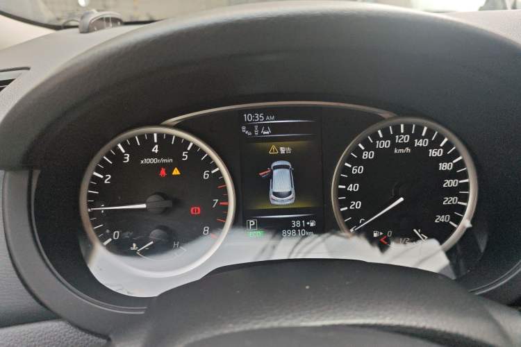 Used Nissan Tiida 2016 1.6L CVT Cool Dynamic Edition