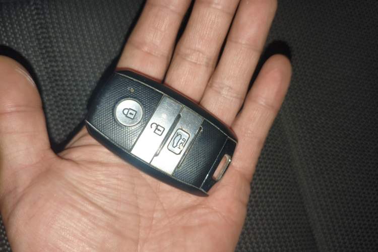 Used Kia K3 2016 1.6L Automatic GLS Vehicle Key