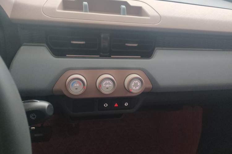 Used Chery QQ Ice Cream 2024 Edition Youth Version 205km Sundae