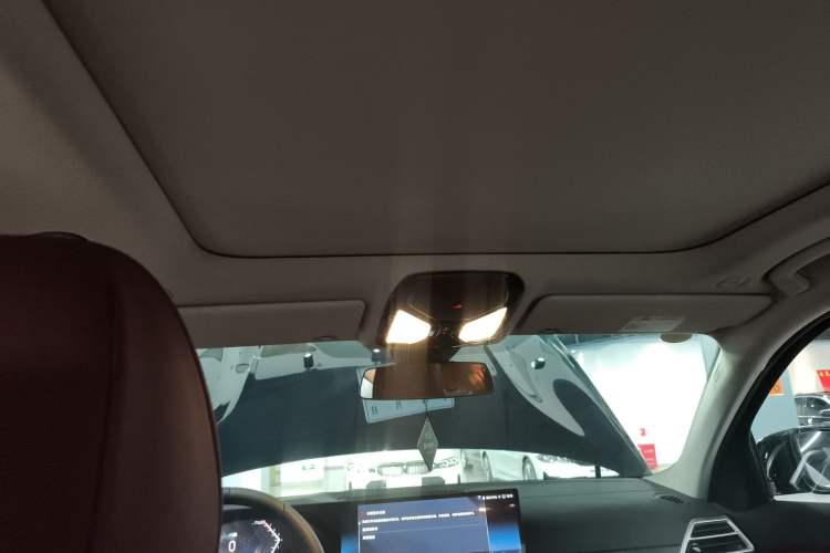 Used BMW 3 Series 2025 325Li M Sport Package Headliner