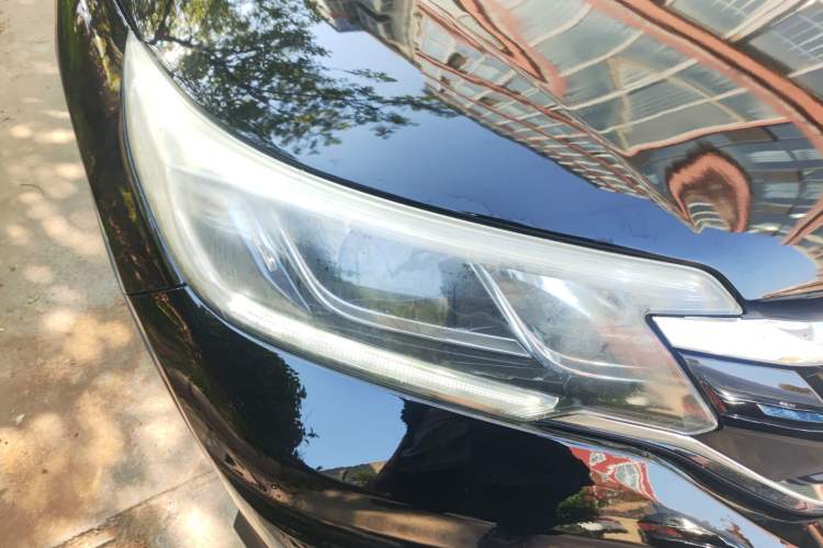 Used Honda CR-V 2016 2.0L two-wheel drive Urban Edition Right Front Headlight