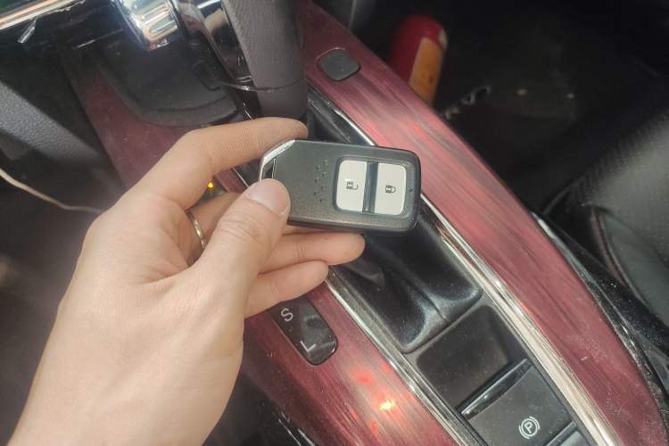 Used Honda XR-V 2015 1.8L VTi CVT Luxury Edition