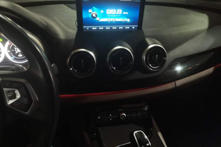 Used Wey VV7 2017 2.0T Flagship Model
