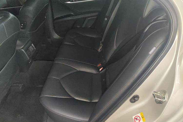 Used Toyota Camry 2018 2.5G Luxury Edition Left Rear Seat