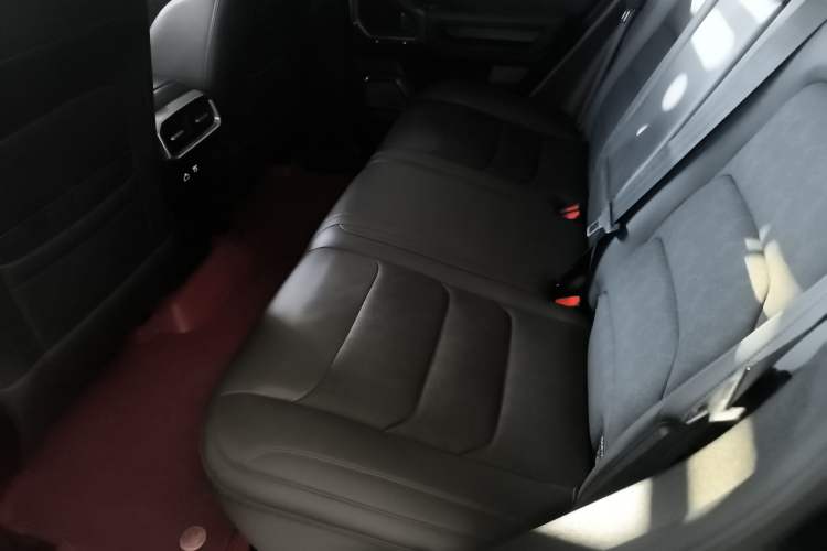 Used JETOUR Traveler 2023 2.0T All-Wheel-Drive CrossPRO
