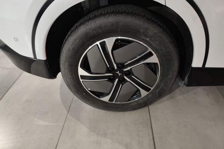 Used XPeng G6 2023 580 Long-Range Pro Right Rear Wheel Hub