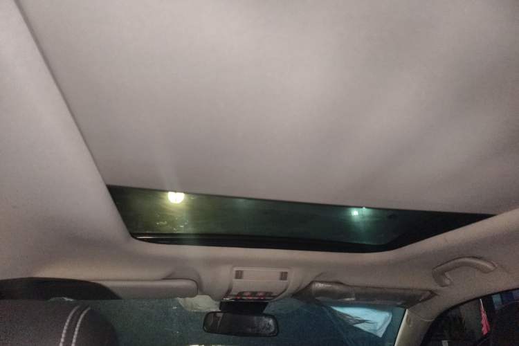 Used Qoros 5 2017 1.6T Automatic Prestige Model Headliner