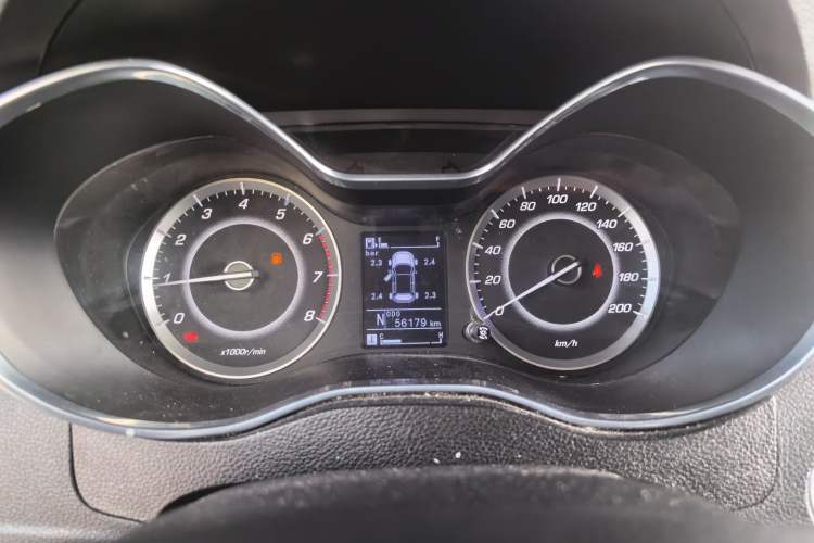 Used Baojun 560 2017 Rhythmic Edition 1.8L iAMT Prestige Model