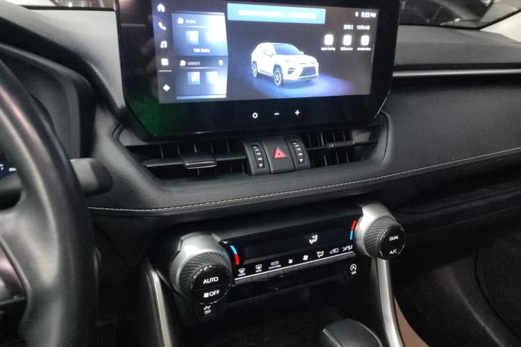 Used Toyota Wildlander 2023 2.0L CVT Two-Wheel Drive Luxury PLUS Edition
