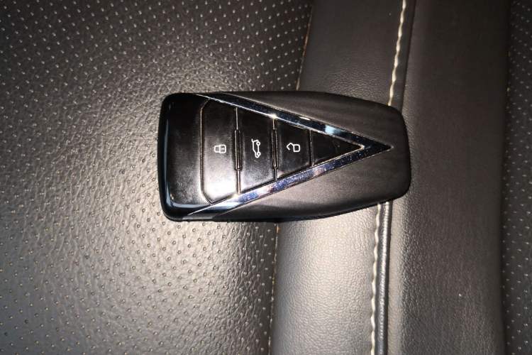 Used Venucia V 2021 260T Idol Edition