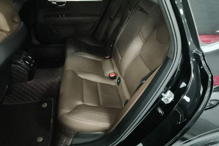 Used Volvo S90 2022 B5 Zhiyi Luxury Edition Left Rear Seat