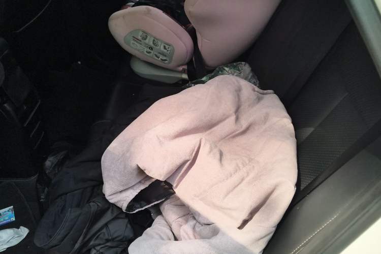 Used Nissan Sylphy 2019 1.6XV CVT Smart Connect Luxury Edition China VI Standard Left Rear Seat