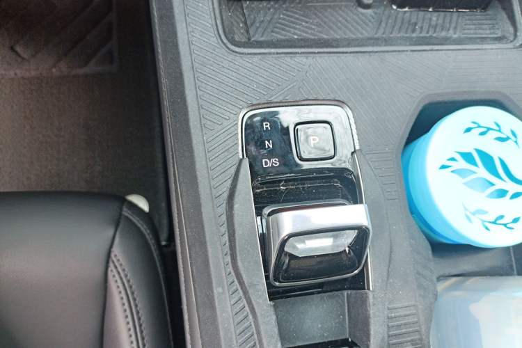 Used GAC Trumpchi GS3 2026 Model Shadow Speed 270T Enjoyment Edition Gear Lever