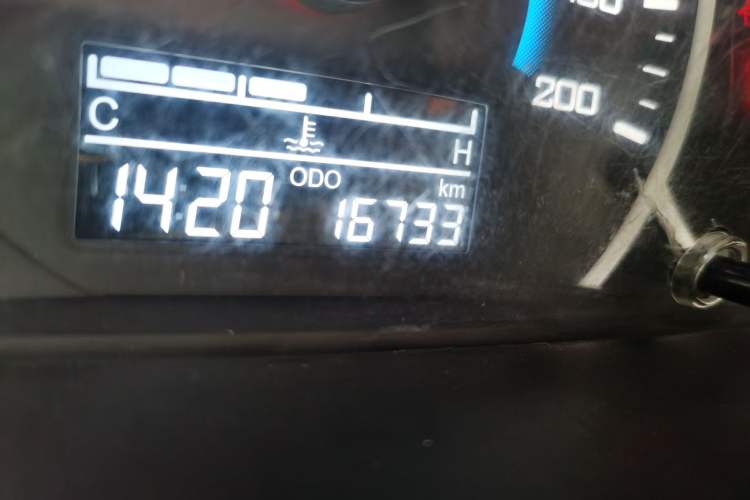 Used Wuling Hongguang V 2022 1.5L Enjoy Edition Electric-Powered LAR Odometer Close Up