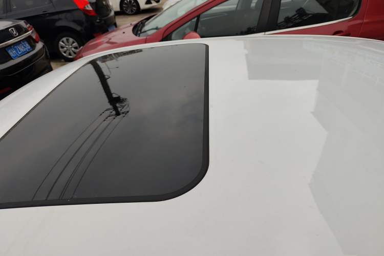 Used Volkswagen Sagitar 2018 1.6L Automatic Comfort Model Roof