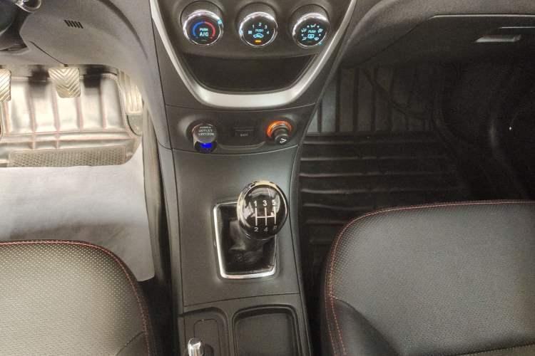 Used Geely Auto Vision 2015 1.5L Manual Happiness Edition