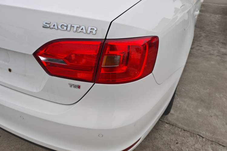 Used Volkswagen Sagitar 2014 1.4TSI Automatic Luxury Model