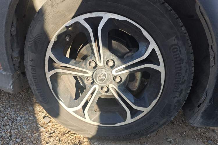 Used Soueast V6 Lingshi 2015 CROSS 1.5L Manual ZhiZun Model