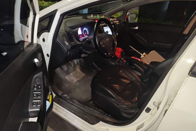 Used Kia K3 2015 1.6L Manual GL
