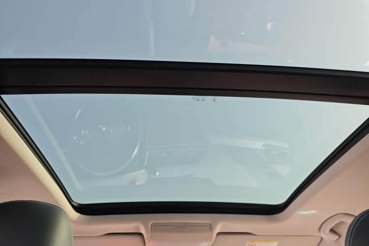 Used Volkswagen Tiguan L 2019 Revised Version 280TSI Automatic Two-Wheel Drive Panoramic Comfort Edition China VI Standard