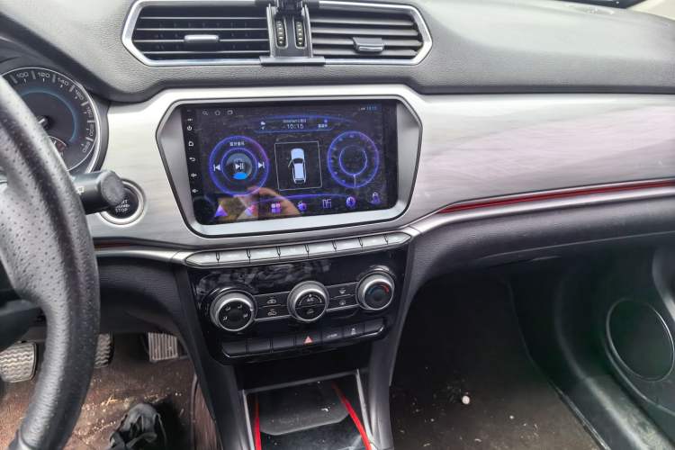 Used Haval H2 2017 Blue Label 1.5T Manual Two-Wheel Drive Elite Model Audio And AC Panel