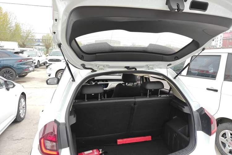 Used Geely Auto Vision X3 2020 1.5L Manual Happiness Edition